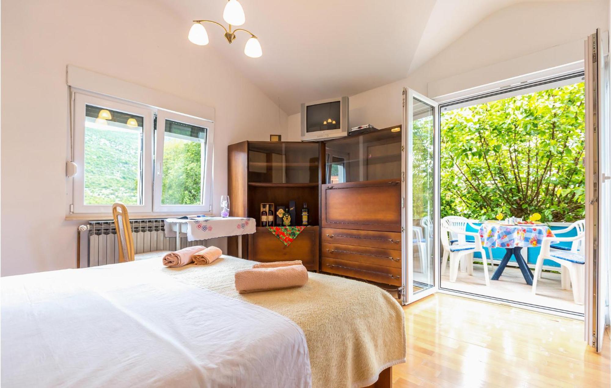 Gorgeous Home In Slivno With Wifi Luaran gambar