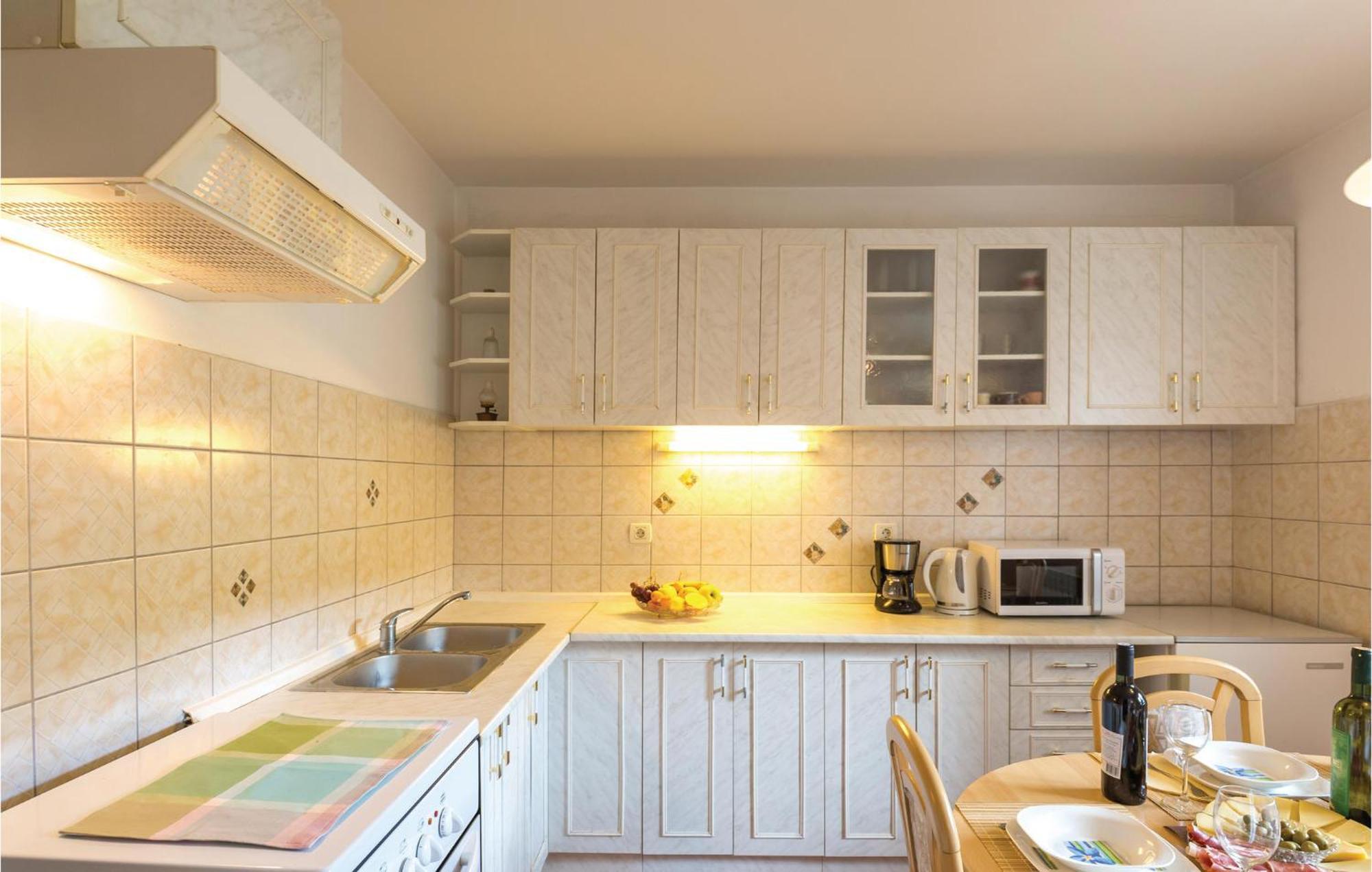 Gorgeous Home In Slivno With Wifi Luaran gambar